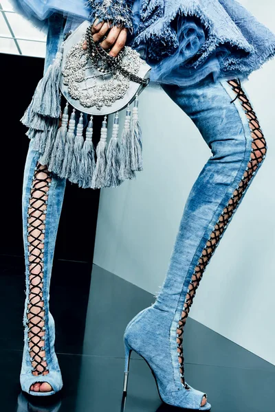 Look 15